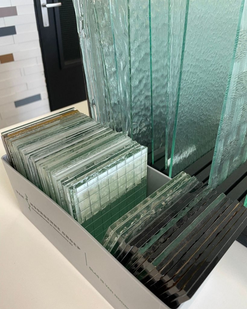 Verhoevenkleurt-Glas-min